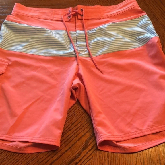 Vineyard Vines Swimwear 34 - Picture 1 of 5